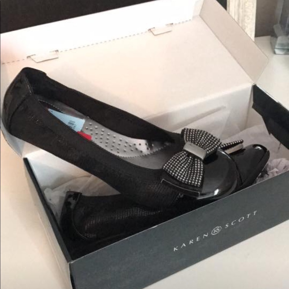 NWT Karen Scott Flats size 7.5